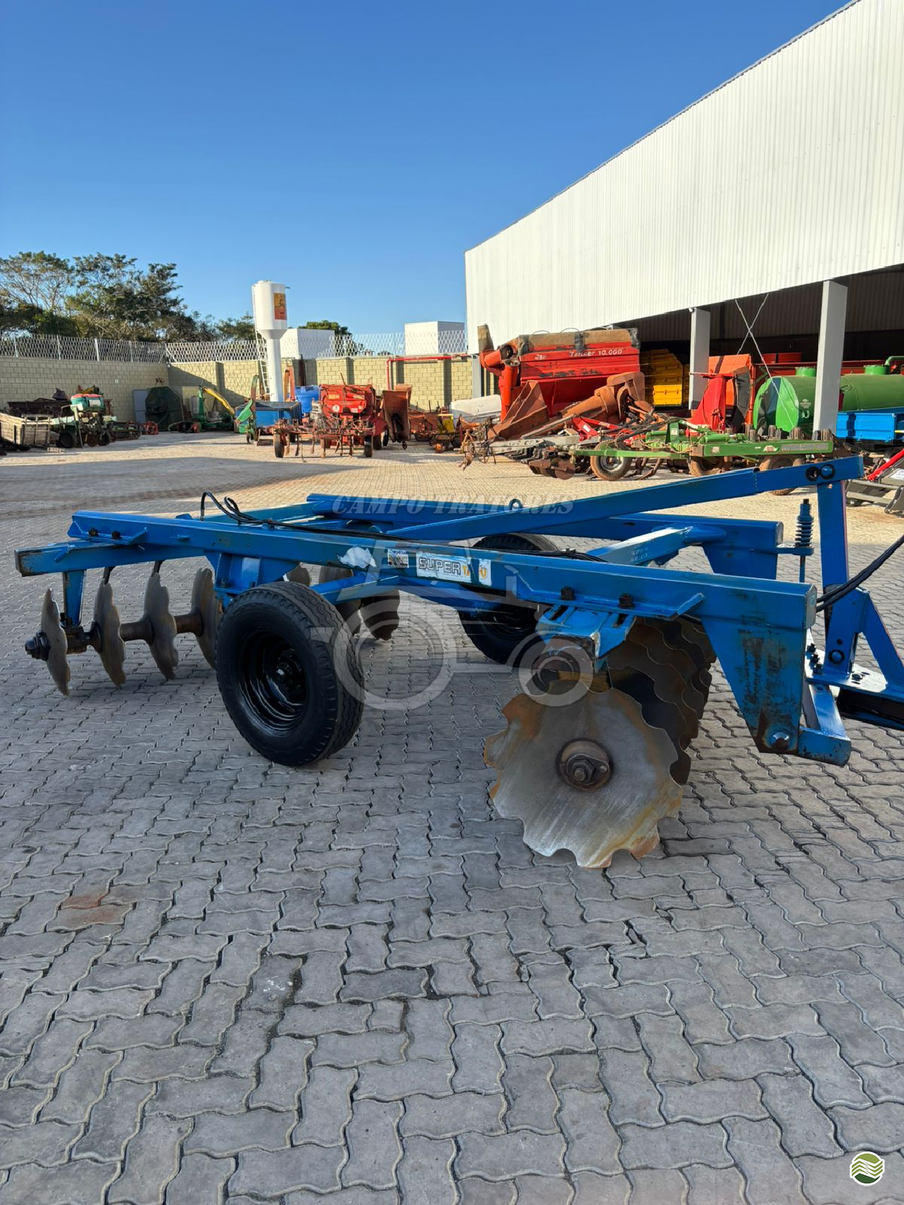 IMPLEMENTOS AGRICOLAS GRADE INTERMEDIÁRIA INTERMEDIÁRIA 16 DISCOS Campo Tratores SAO CARLOS SÃO PAULO SP